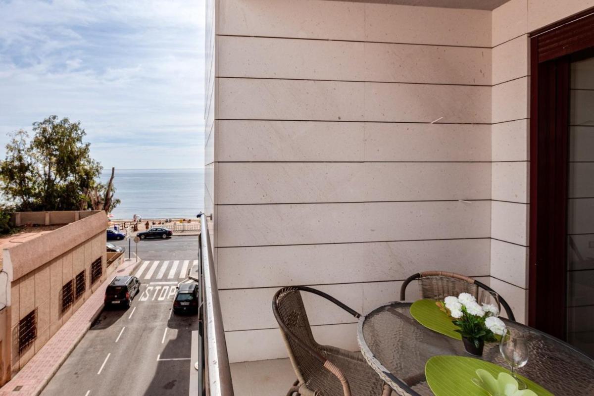 Nice Apartment With Terrace On The Los Locos Beach Torrevieja Exterior foto